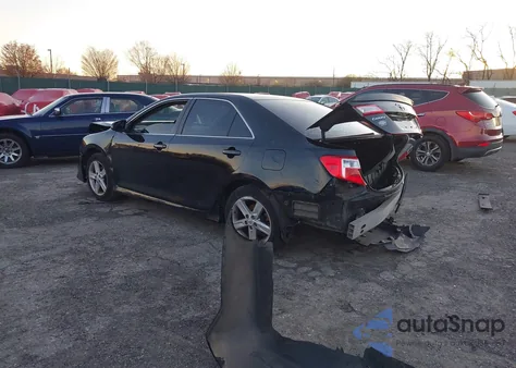 2012 Toyota Camry Se z USA, uszkodzony, nr VIN 4T1BF1FK2CU053376